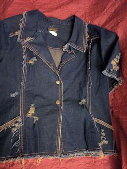 Linda Lundstrom Top