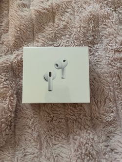Apple AirPods Pro 3 in Box