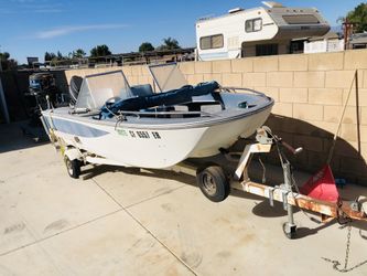 Glastron 17ft Boat With Mercury Outboard