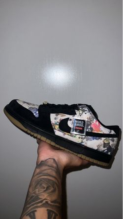 Supreme Nike SB Dunk Low Ramzelle