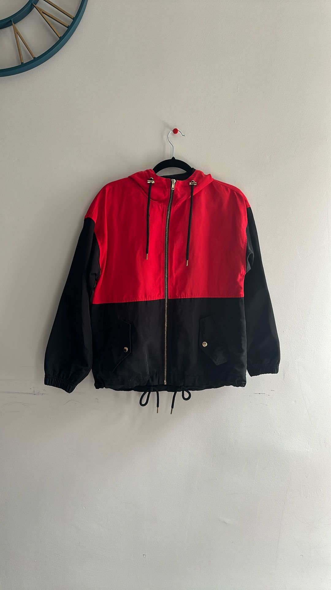 Street wear Style Hooked Windbreaker