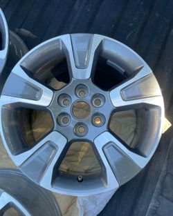 Chevy Colorado Z71 OEM 17” Wheel