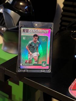 Gilberto mora card