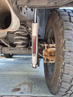 3.5 Inch Lift Kit | 4-Door | Jeep Wrangler Unlimited JL 4WD Rough Country N3 Premium Shock Absorbers
