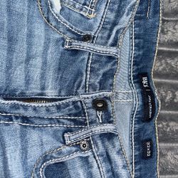 Buckle jeans