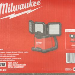 M18 Triple Panel Light & M12 Packout light