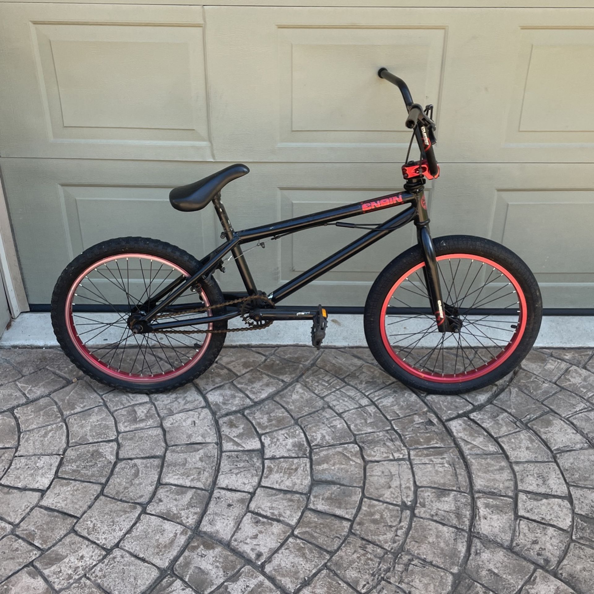 vise mirraco bmx Bike 20”