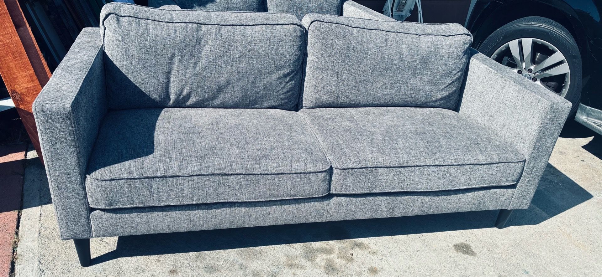 Set of two living rooms couches