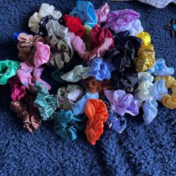 Scrunchies 