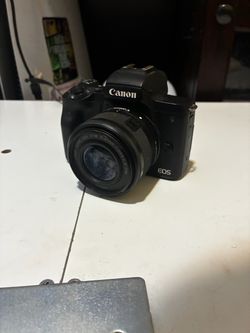 Canon M50