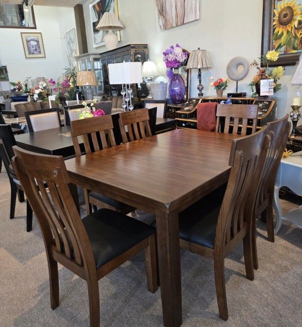 Dining Table + 6 Side Chairs New