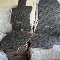 2019 Subaru Outback/Legacy Floor Mats. New
