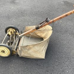 Vintage Mast Foos Reel Lawnmower 