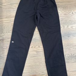 ALO Yoga Courtside Tearaway Snap Black Pants Womens Medium~ NEW WITHOUT TAG