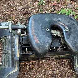 Curt  20k 5th  Wheel Trailer Hitch And Tailgate