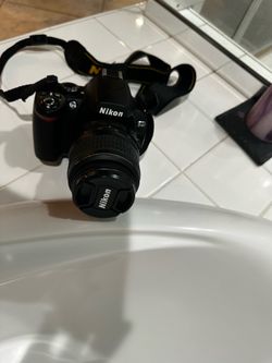 Nikon D40 Camera