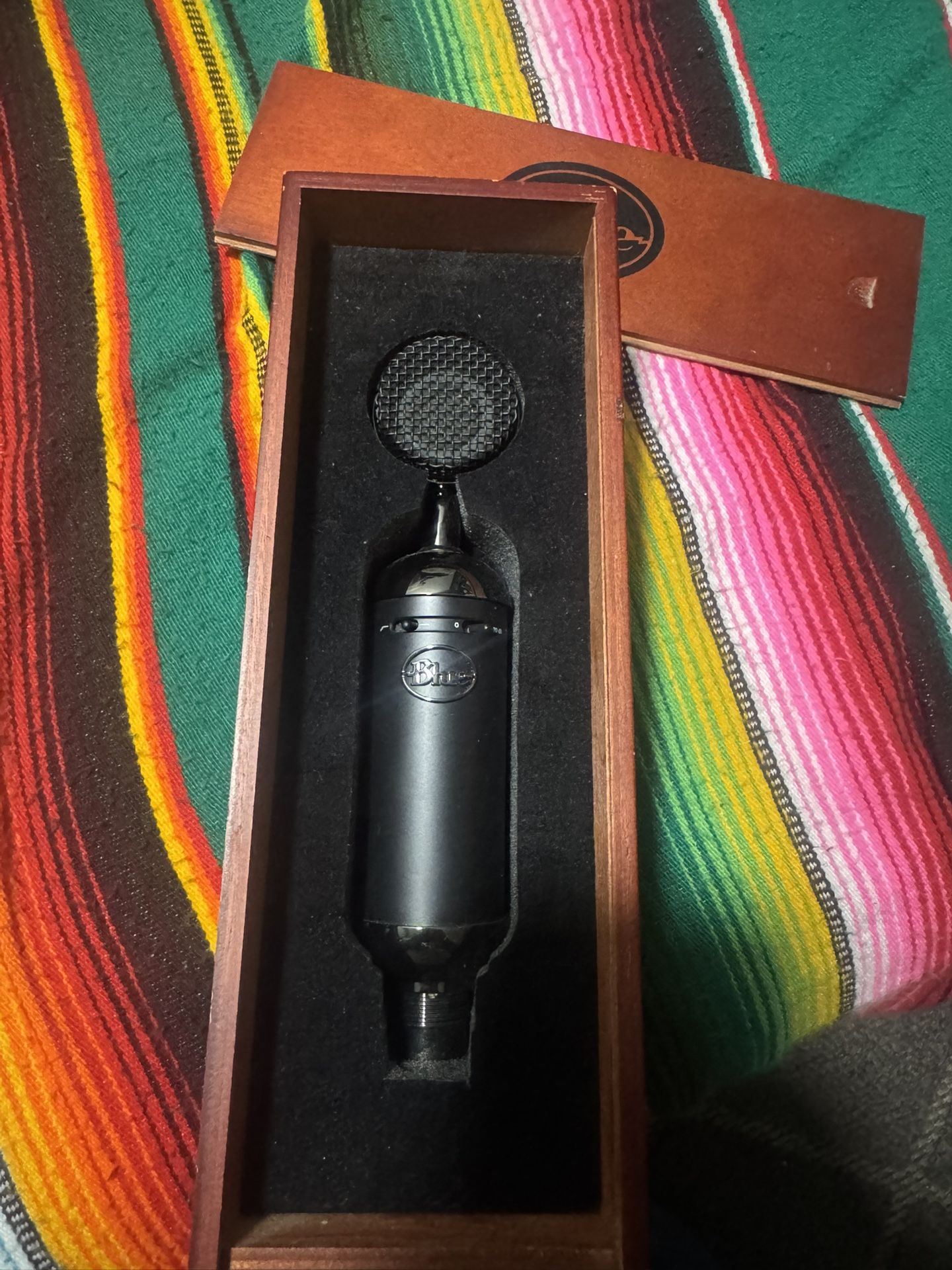 Logitech Blue Blackout Spark XLR condensor microphone