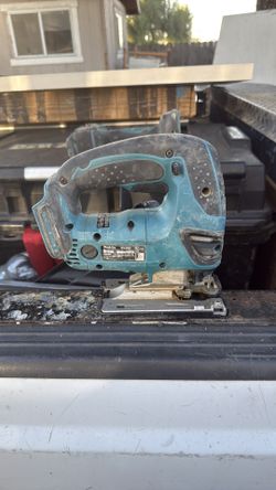 18 V Makita jigsaw
