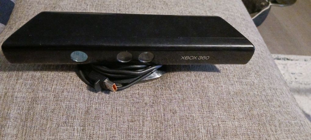 Xbox 360 Kinect Sensor