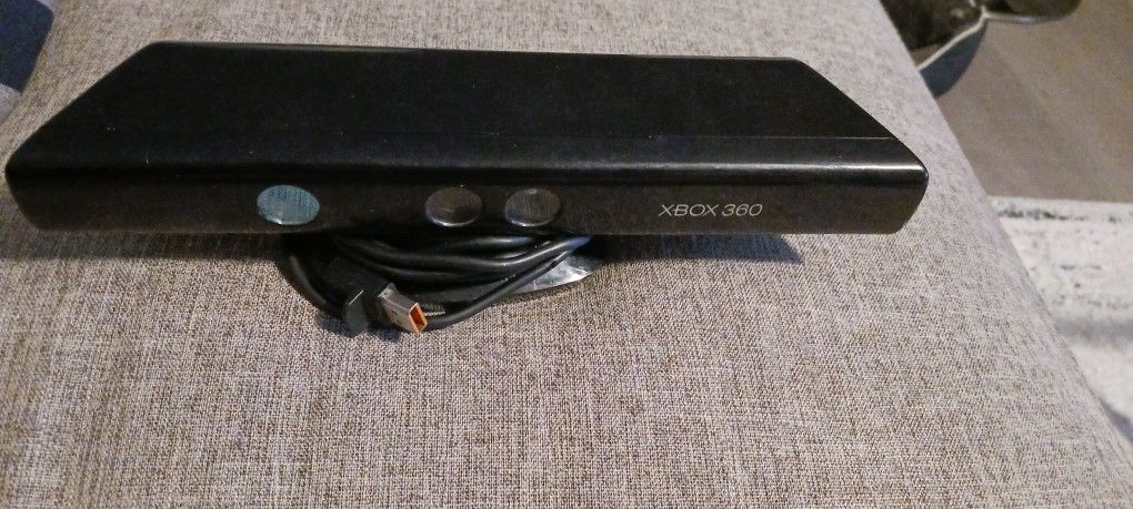 Xbox 360 Kinect Sensor