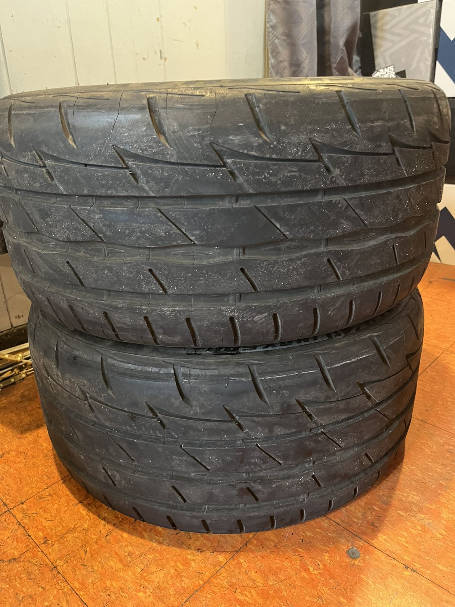 Firestone Firehawk Indy 500 Ultra-High Summer Peformance Tire 285/35R19 99 W