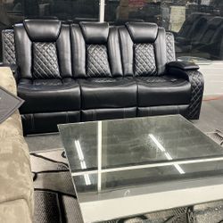 Black Leather Full Electric Power USB Bluetooth Music And More Was $4399 Now $2299 Can Deliver. 