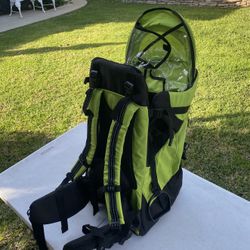 Brand New Clevr Plus Baby Child Carrier Pack
