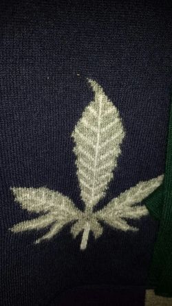 Cannibis Leaf Shawl / Scarf