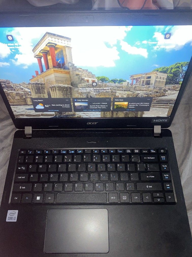 Aces Laptop With Charger 