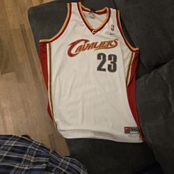LeBron James Jersey 3xl