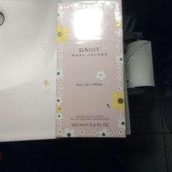 Daisy Marc Jacobs Perfume