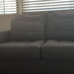 Gray Loveseat – Excellent Condition