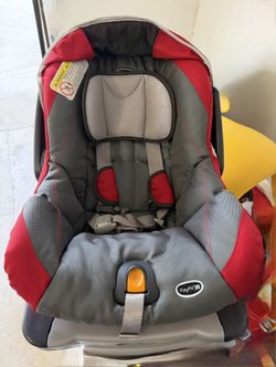 Chicco KeyFit 30 ClearTex Infant Car Seat and Base, Rear-Facing Seat for Infants 4-30 lbs., Includes Infant Head and Body Support
