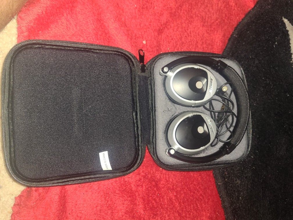 Bose Headphones 🎧