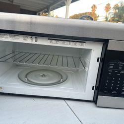 Wall Microwave.  Micronda Para La Pared. 