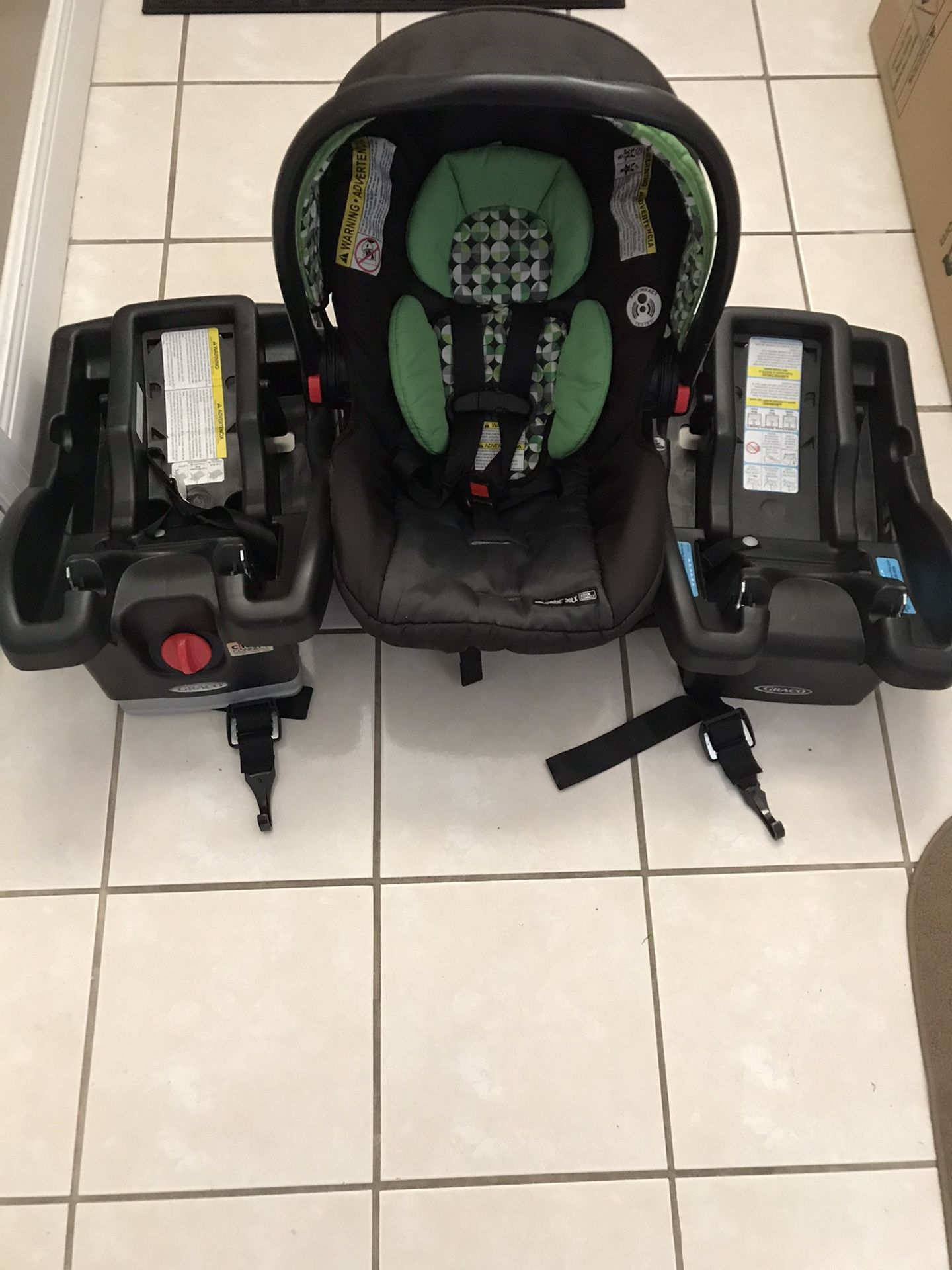 Graco “click connect “ car seat with two bases