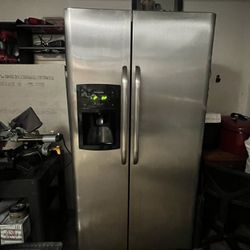 Frigidaire 22.2 Cu. Ft. Counter-Depth Side-by-Side Refrigerator 