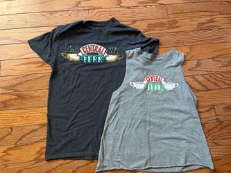 Central Perk T-Shirt & Tank Top size S