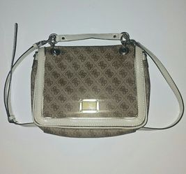 Guess Vintage Brown Monogram Ivory Patent Synthetic Canvas Hardware  Handbag Bag