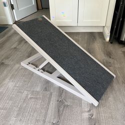 Folding Pet Ramp - Never Used