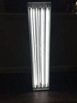 💡 iPower T5HO 4-Bulb High Output Light Fixture – Great Condition!