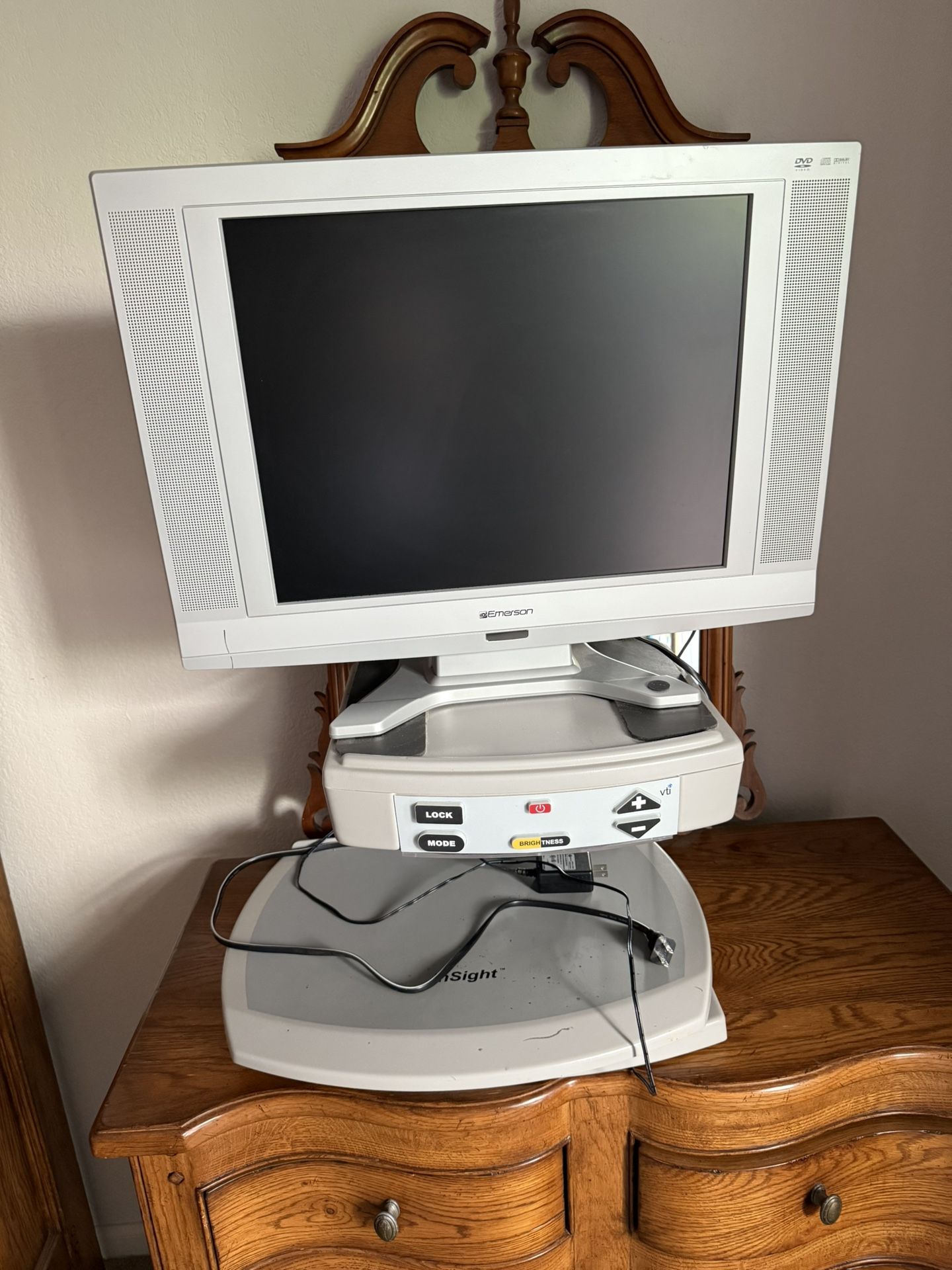 Reader For Vision Impaired. Worth 1000