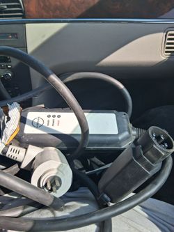 Nissan Electric Vehicle Portable Charger