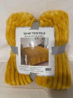 Akmi Textile Rafah Soft Blanket King Size Yellow