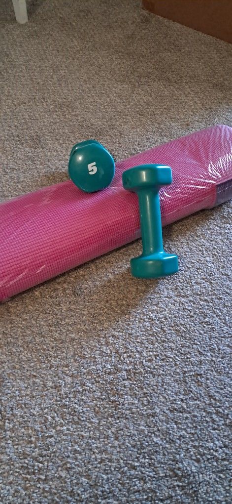 5 Lb Hsnd Weights With New Yoga Mat
