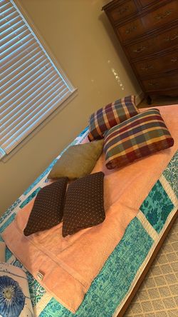 Throw Pillows