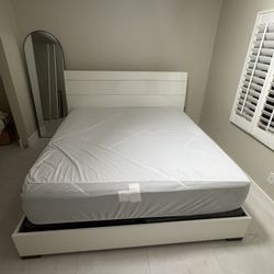 Selling King Size Bed 