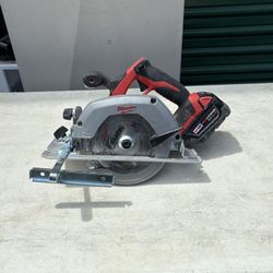 Milwaukee M18 6 1/2” Circular Saw