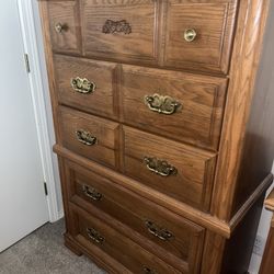 Broyhill Complete Bedroom Set Oak