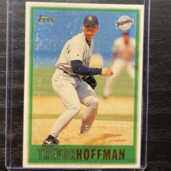 1996 Topps Trevor Hoffman Baseball Card #70